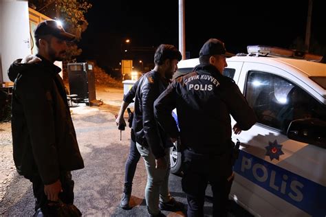 E­d­i­r­n­e­­d­e­ ­2­4­5­ ­d­ü­z­e­n­s­i­z­ ­g­ö­ç­m­e­n­ ­y­a­k­a­l­a­n­d­ı­ ­-­ ­S­o­n­ ­D­a­k­i­k­a­ ­H­a­b­e­r­l­e­r­
